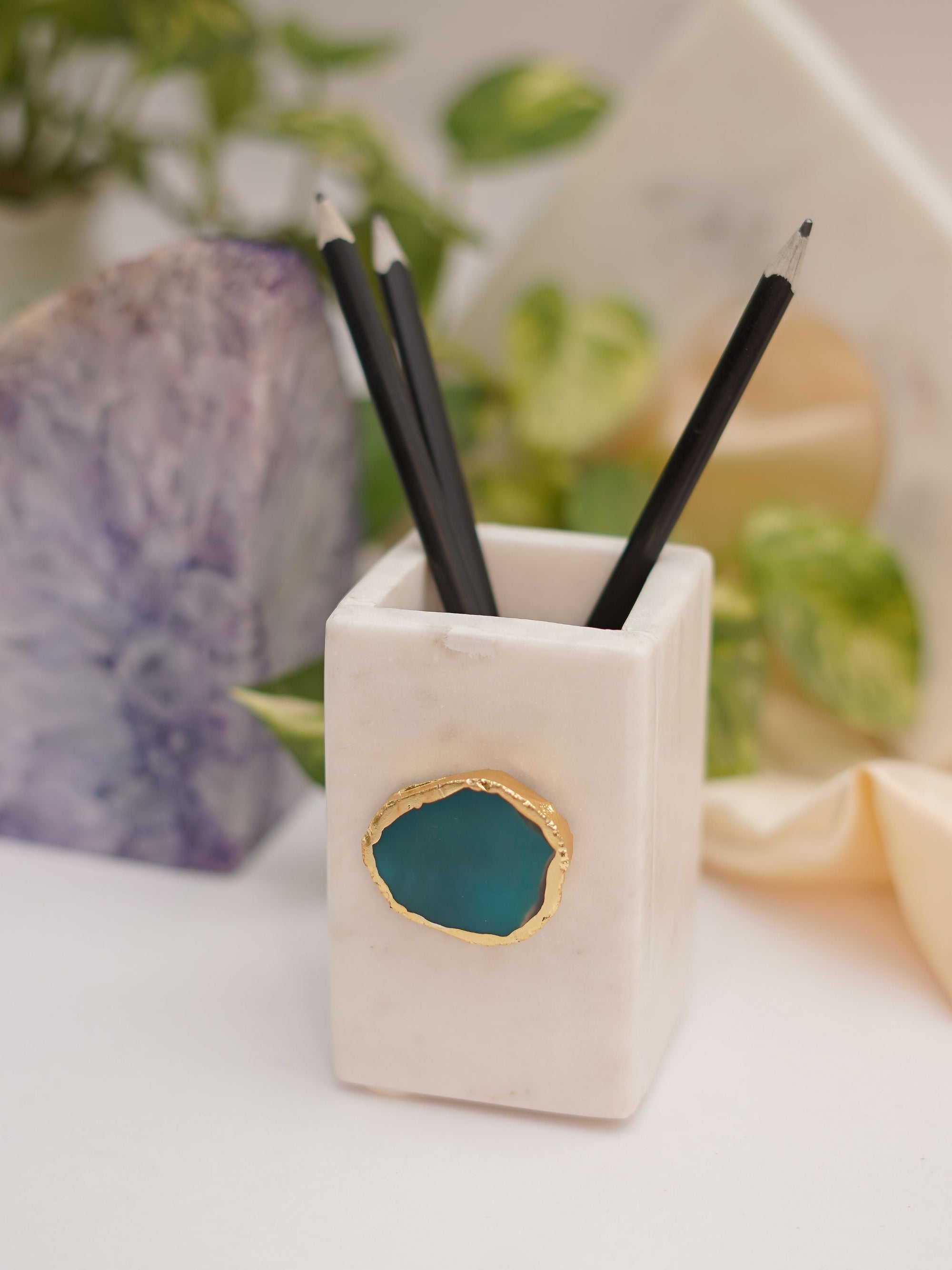 Marble Penstand With Agate