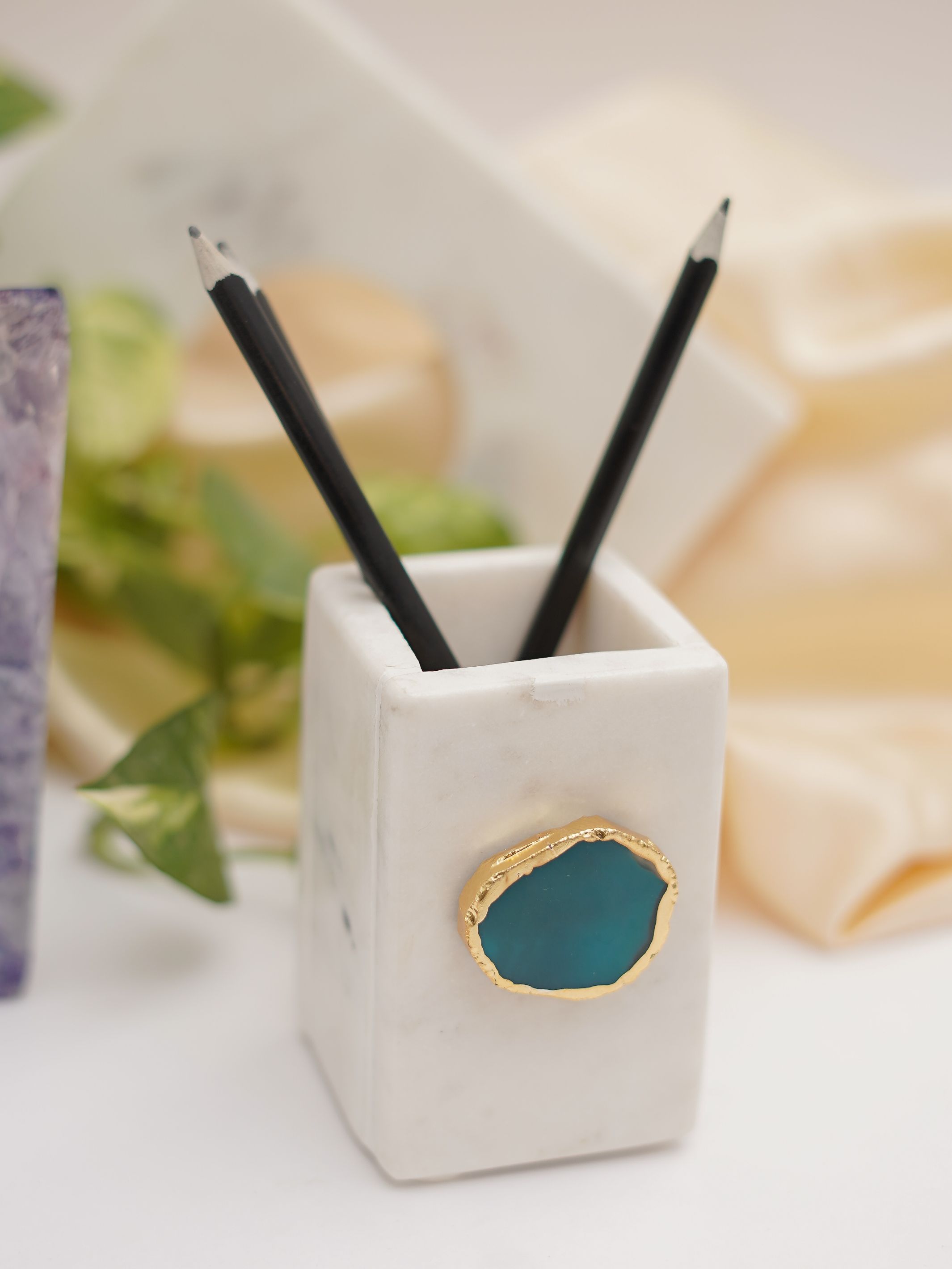 Marble Penstand With Agate