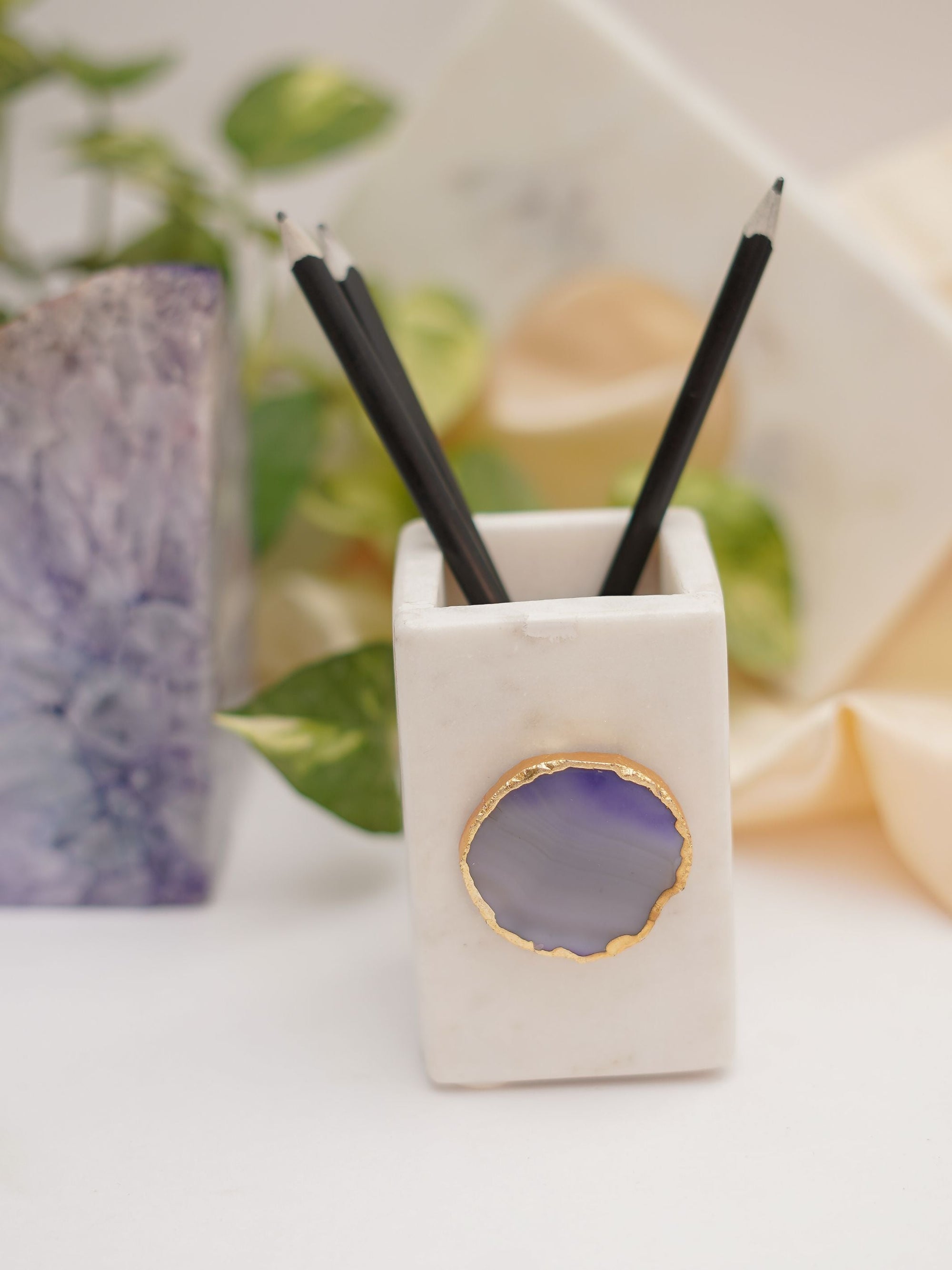 Marble Penstand With Agate