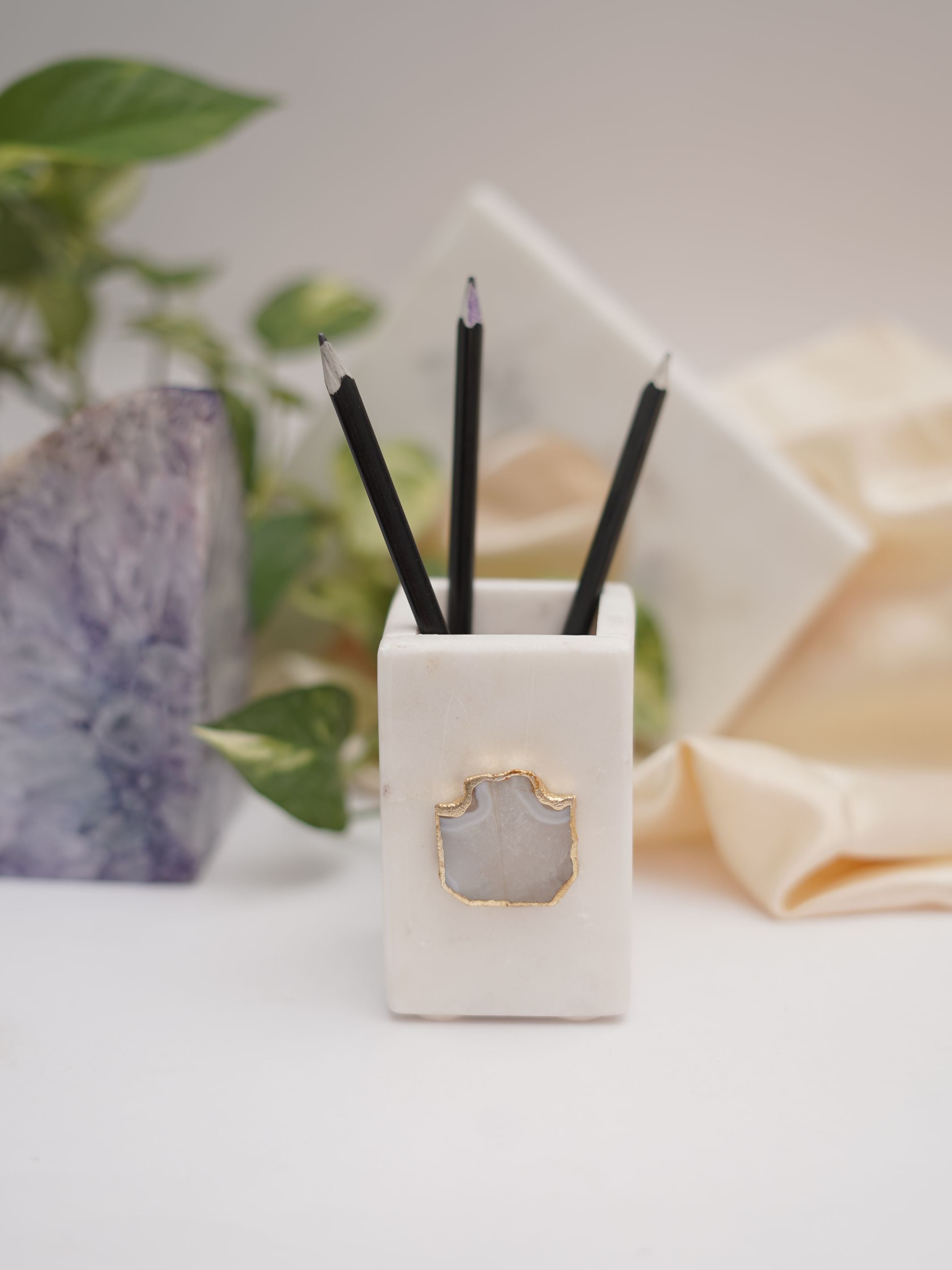 Marble Penstand With Agate