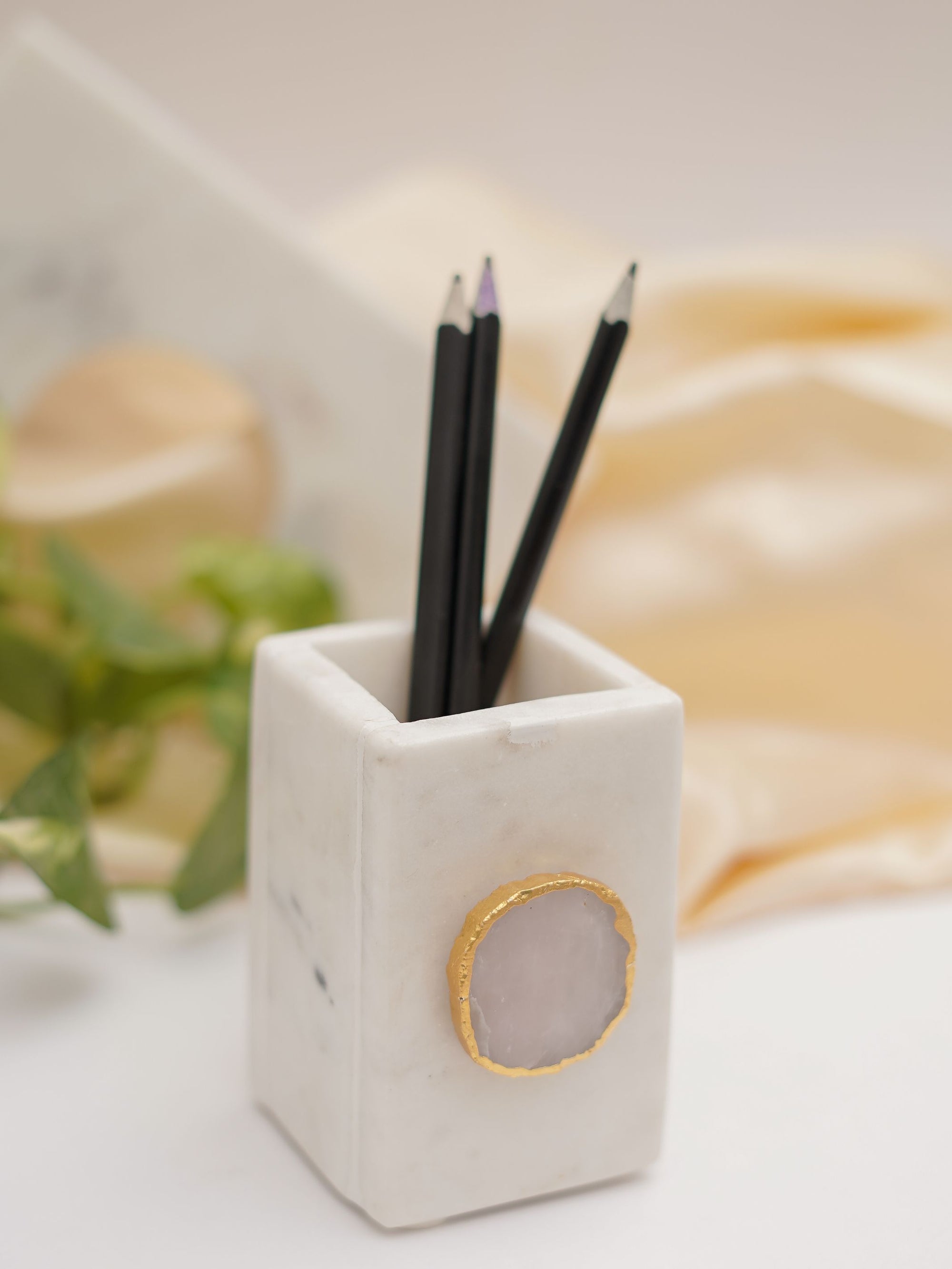 Marble Penstand With Agate