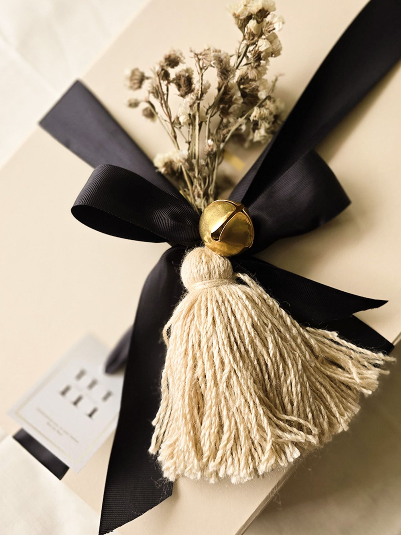 Medium rakhi box