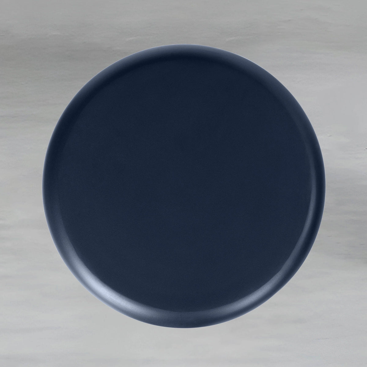 meridian-accent-table_3_dw.webp