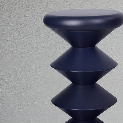 meridian-accent-table_4_dw.webp