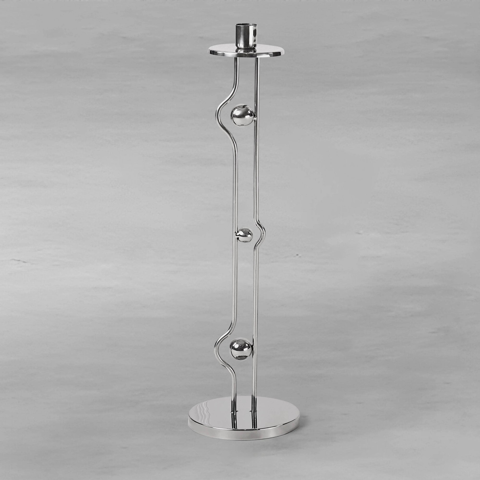metal-orb-candle-holder-large_2_dw.webp