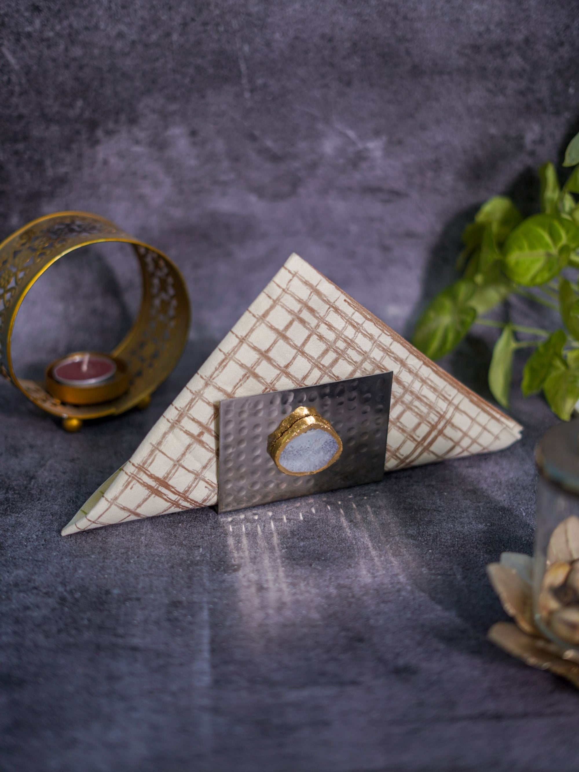 Metal Tissue Holder - White Agate