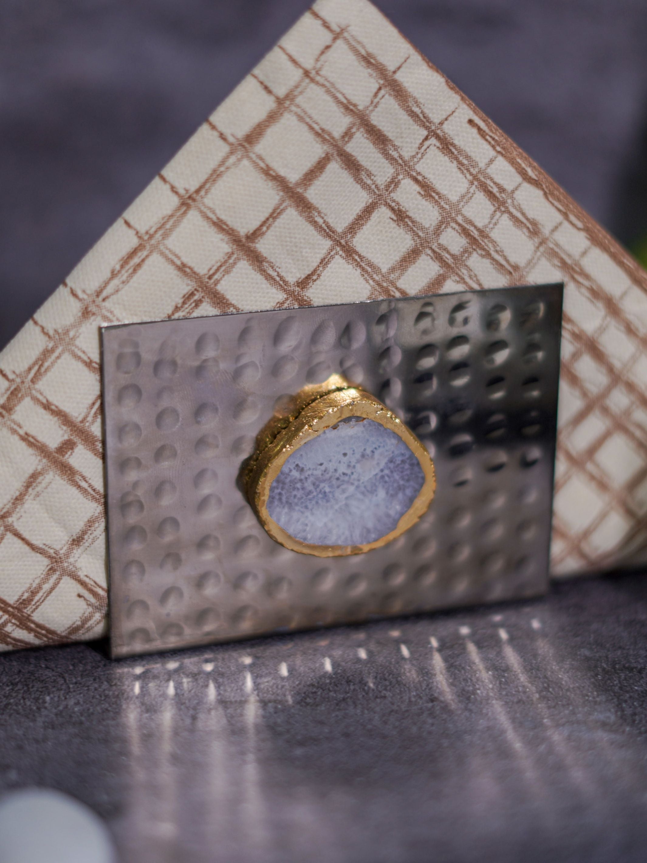Metal Tissue Holder - White Agate