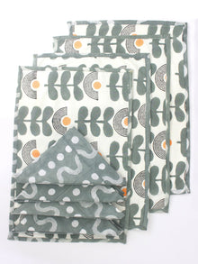 Table Linens Set of 4 - Modern Floral