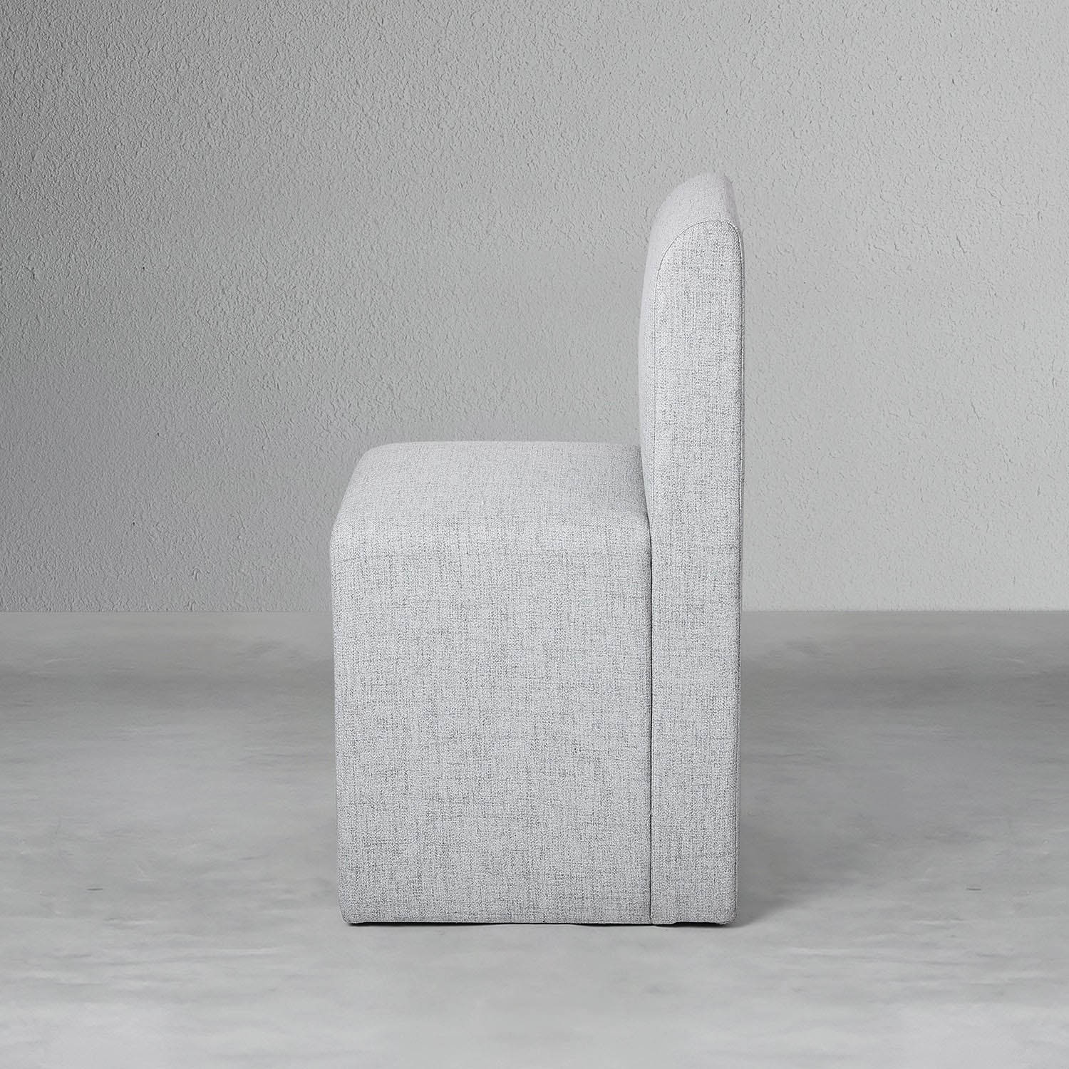 monolith-chair_5_dw.webp