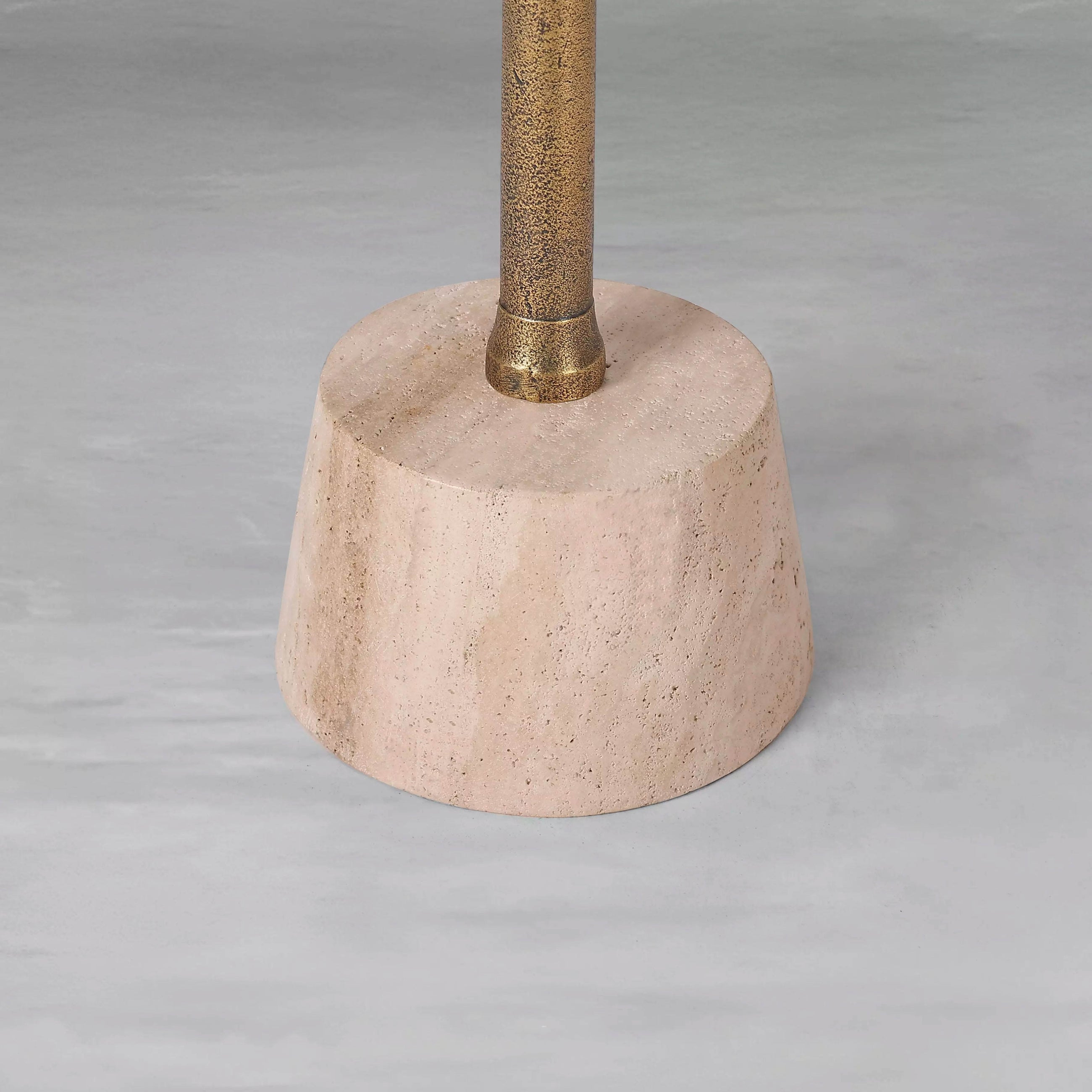monumental-side-table_5_dw.webp