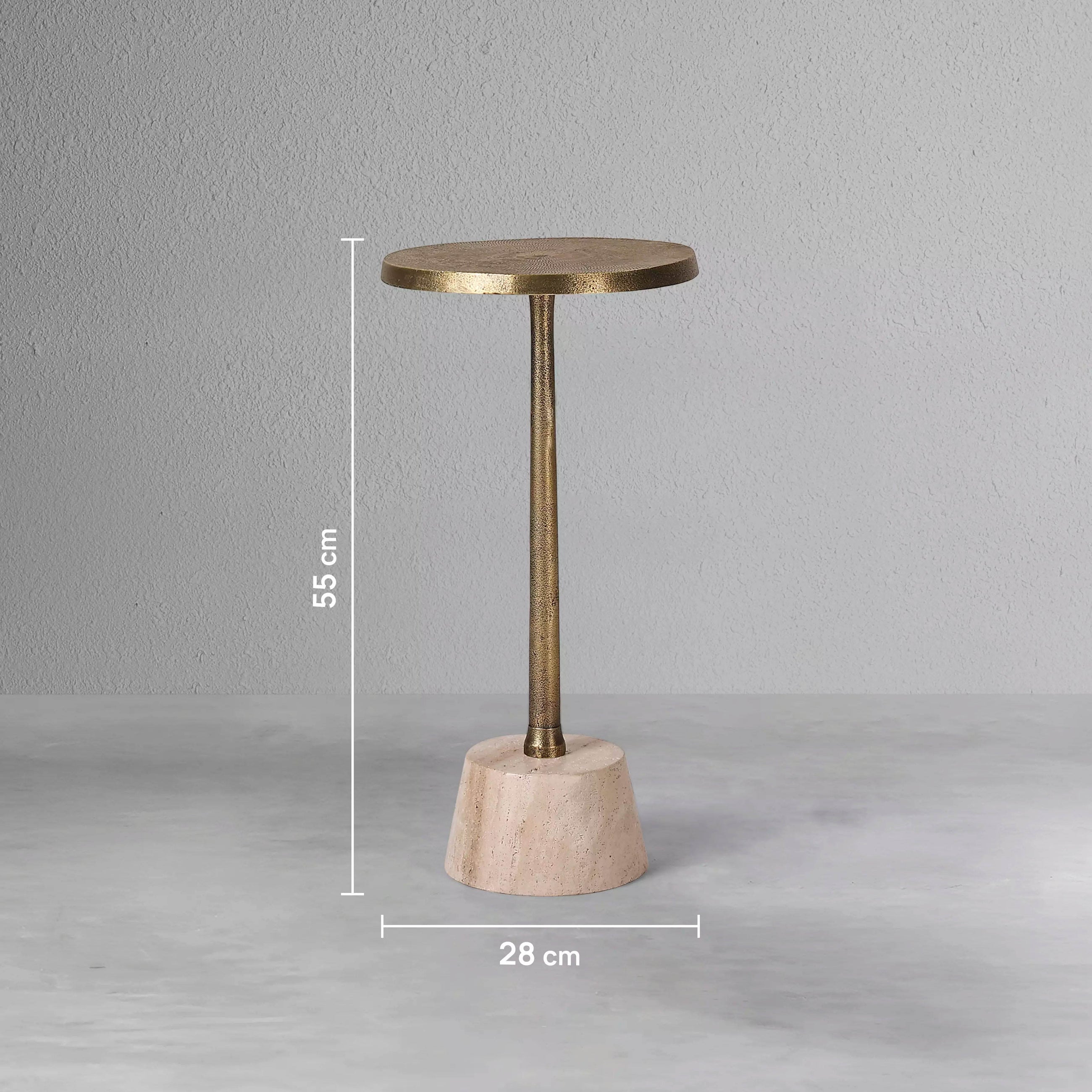 monumental-side-table_9_dw.webp