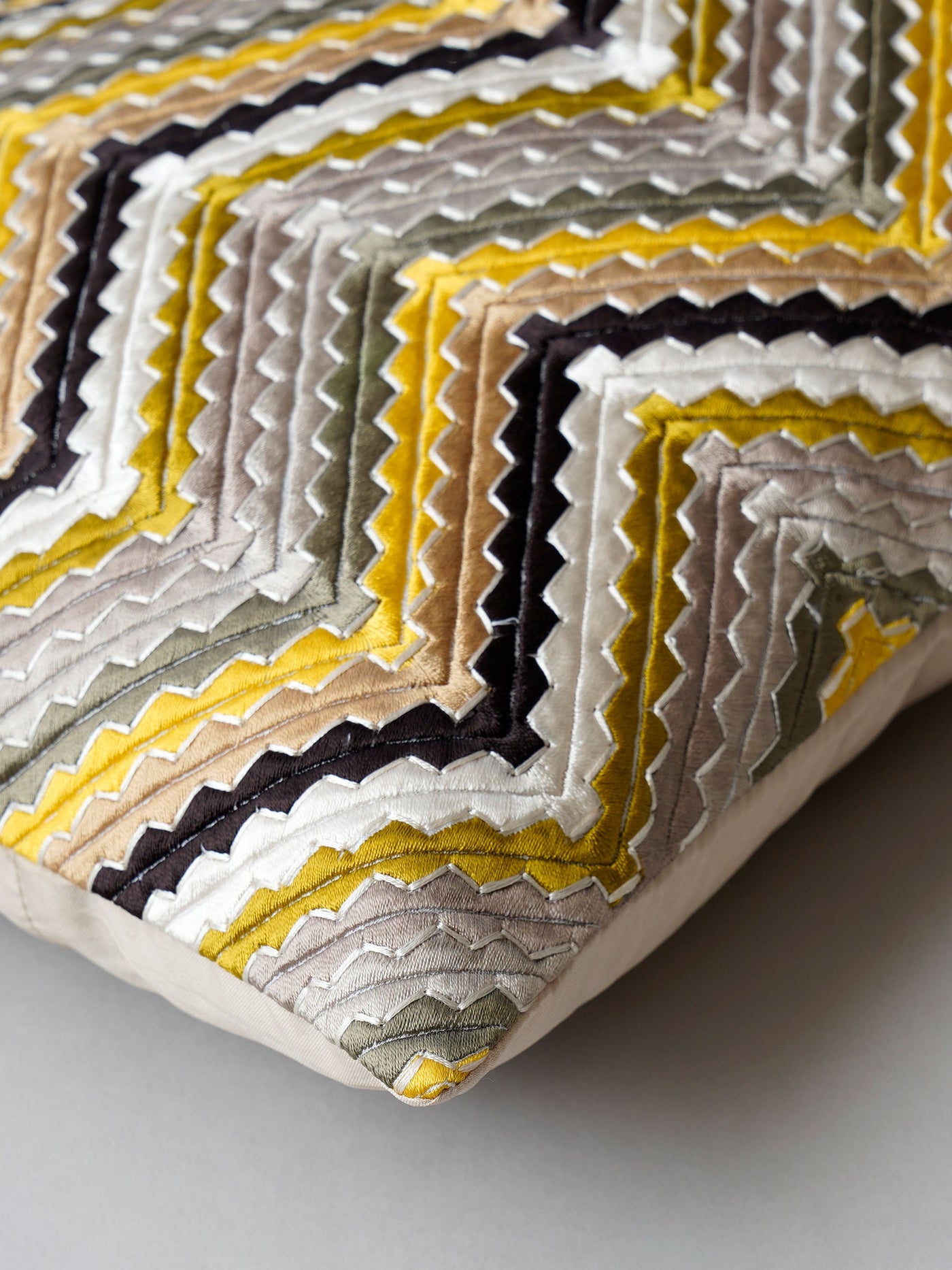 Cushion Cover - Multicolor Trine