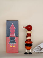 Chip Noir Table Decor