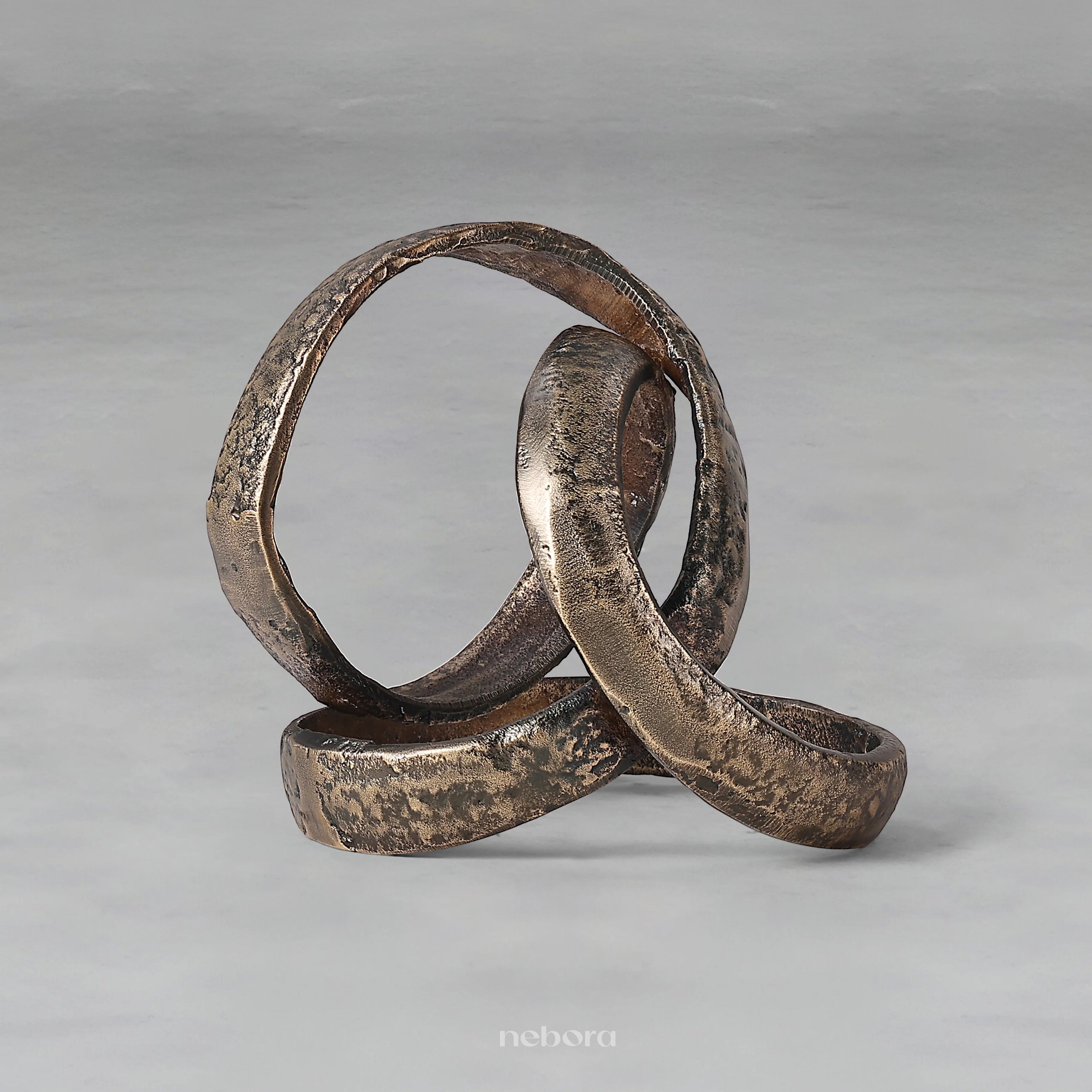 Glimmer Knot Sculpture