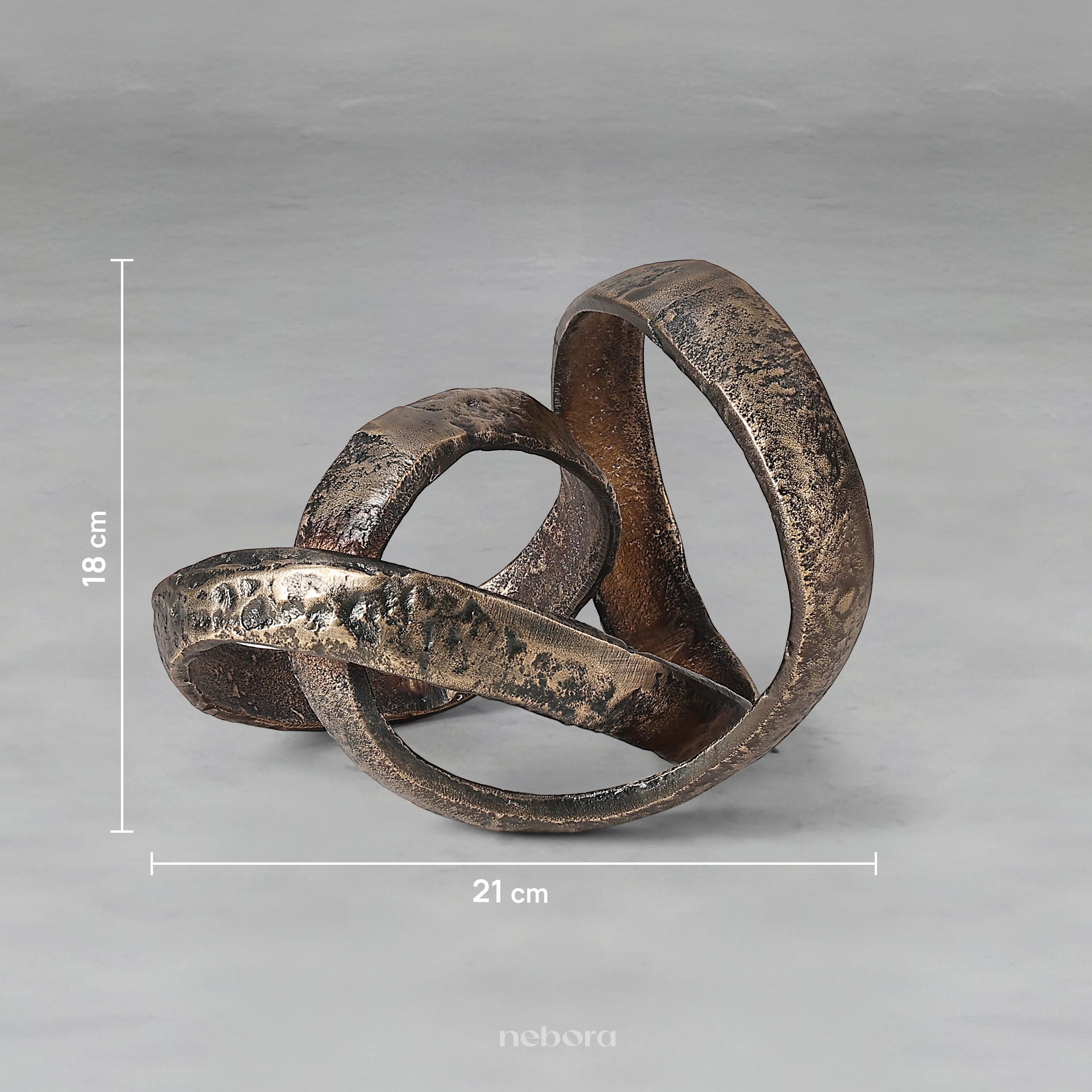 Glimmer Knot Sculpture