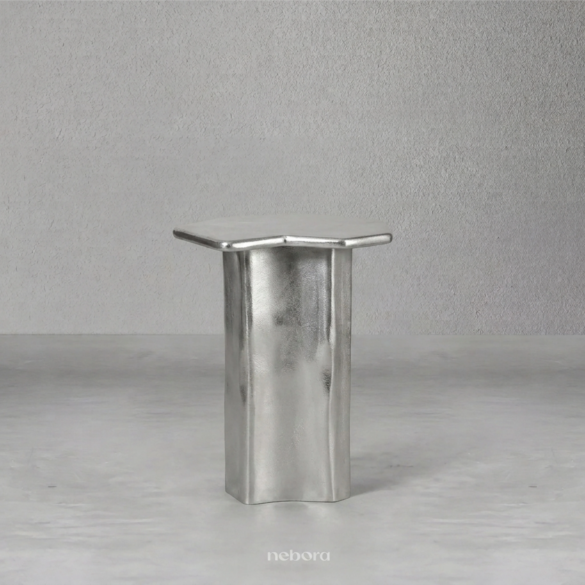 Stela Side Table Silver