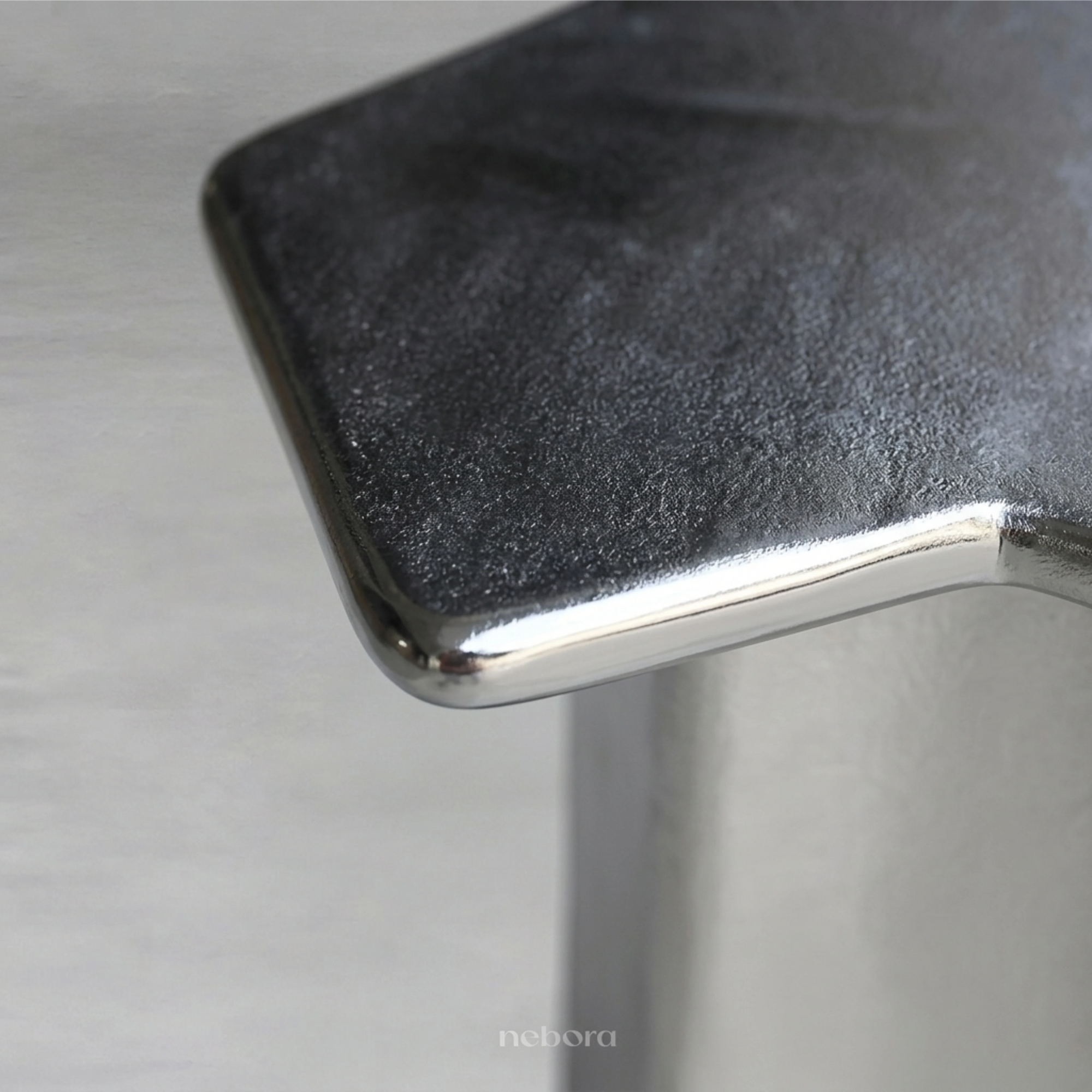 Stela Side Table Silver