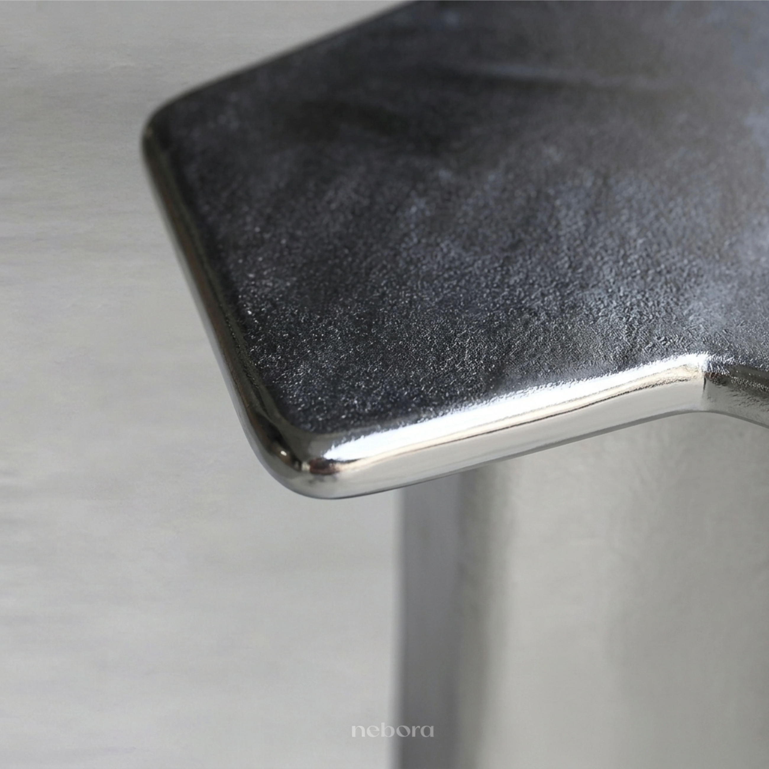 Stela Side Table Silver