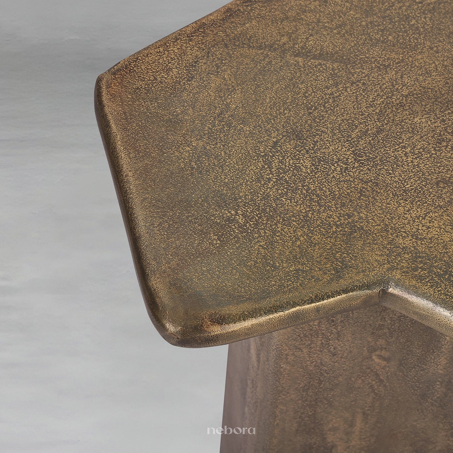 Stela Side Table