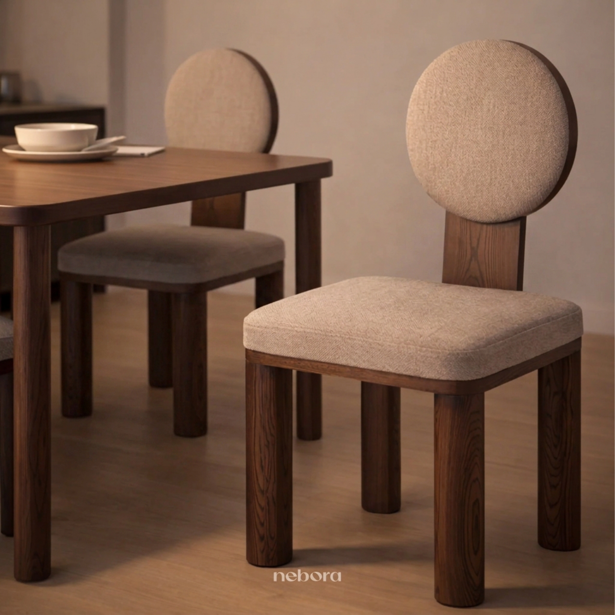 Marlo Chair