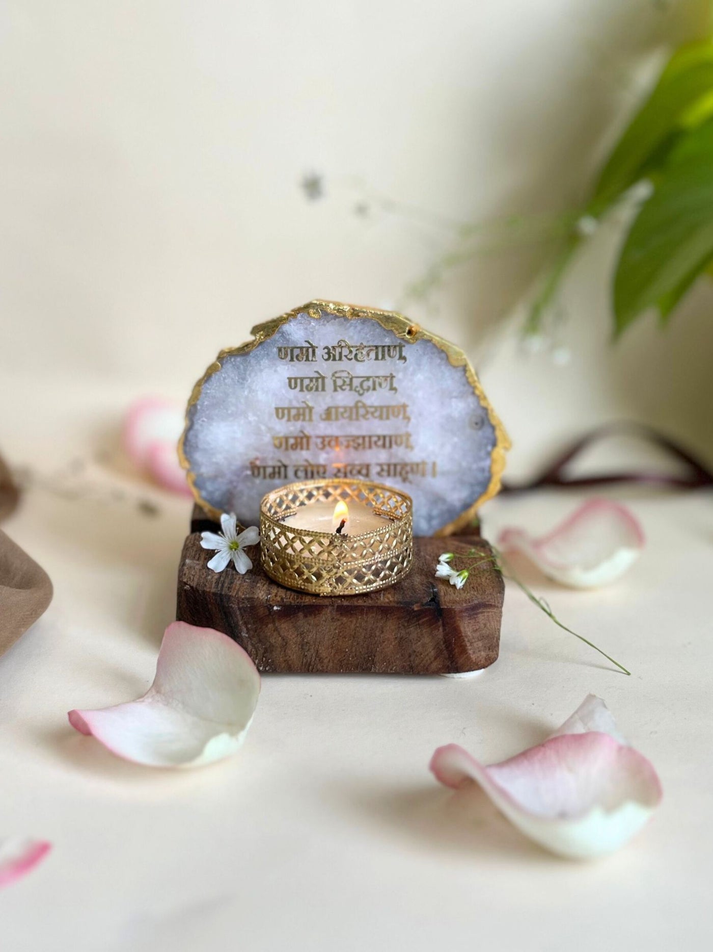 Namokar Mantra Tea Light Holder White Agate with Wood