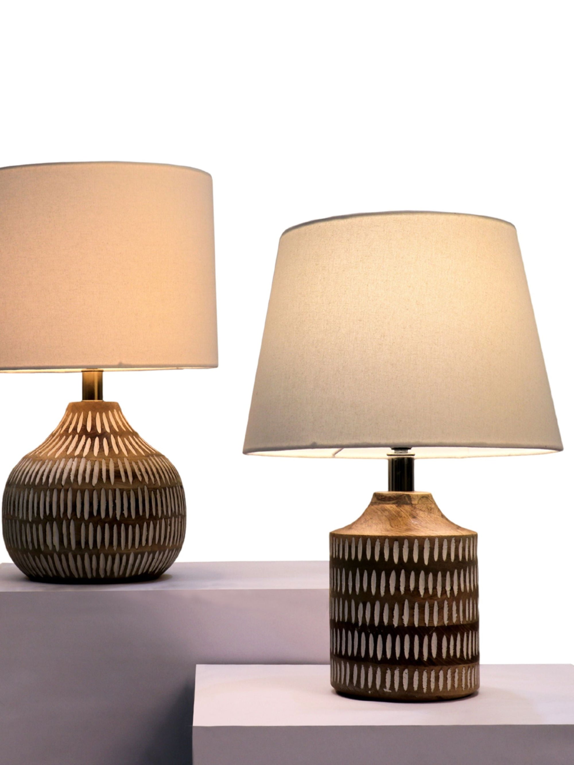 Naybu Straight Table Lamp