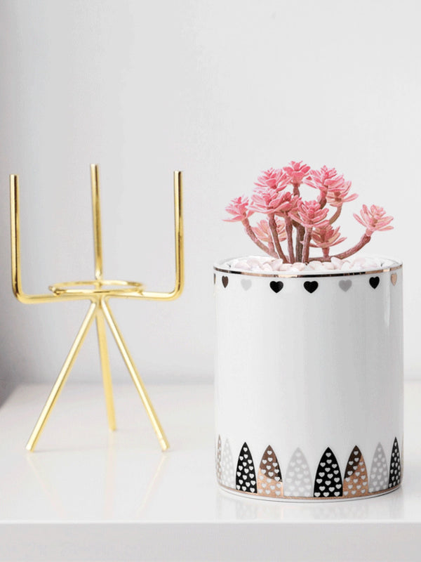 Neher Heart Black Planter