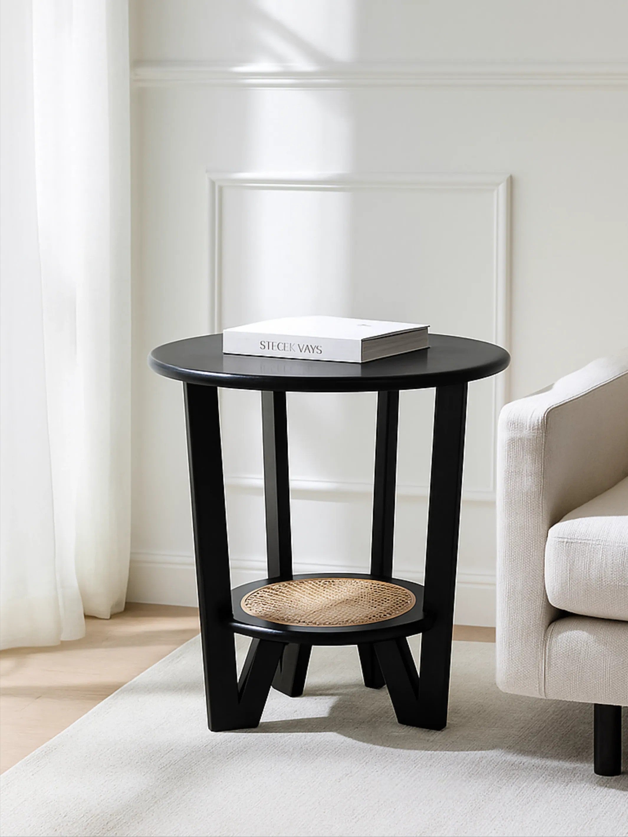 noir-rattan-round-table_1_dw.jpg