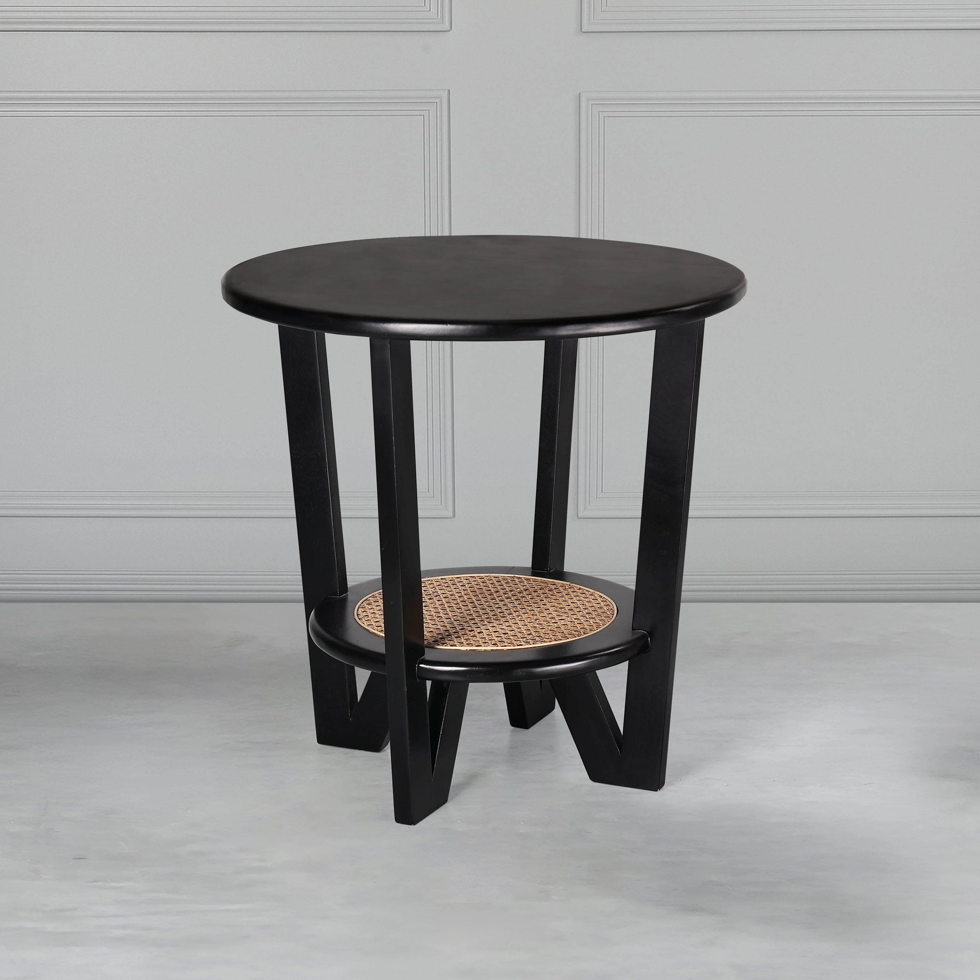 noir-rattan-round-table_2_dw.webp