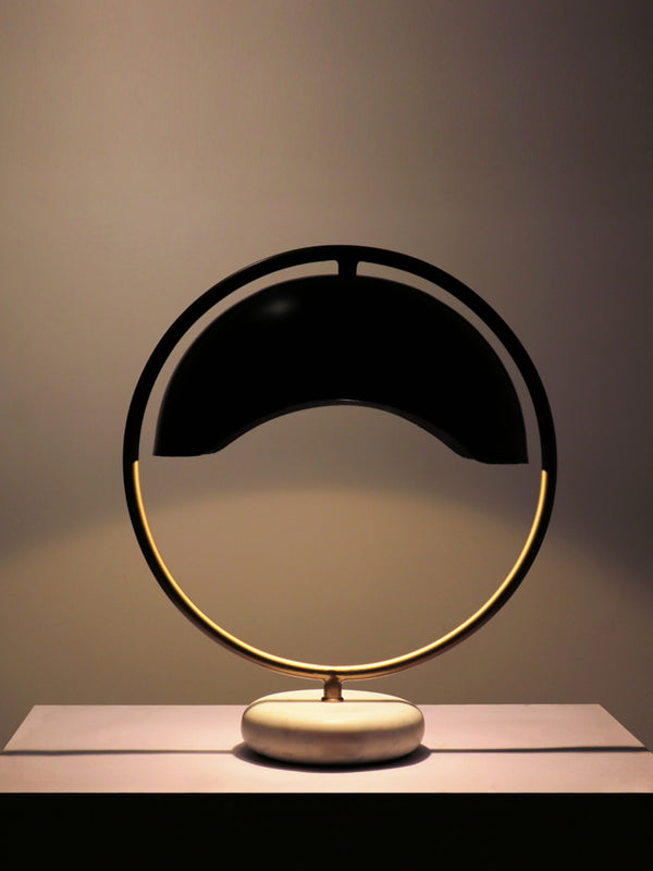 Nordique Desk Lamp