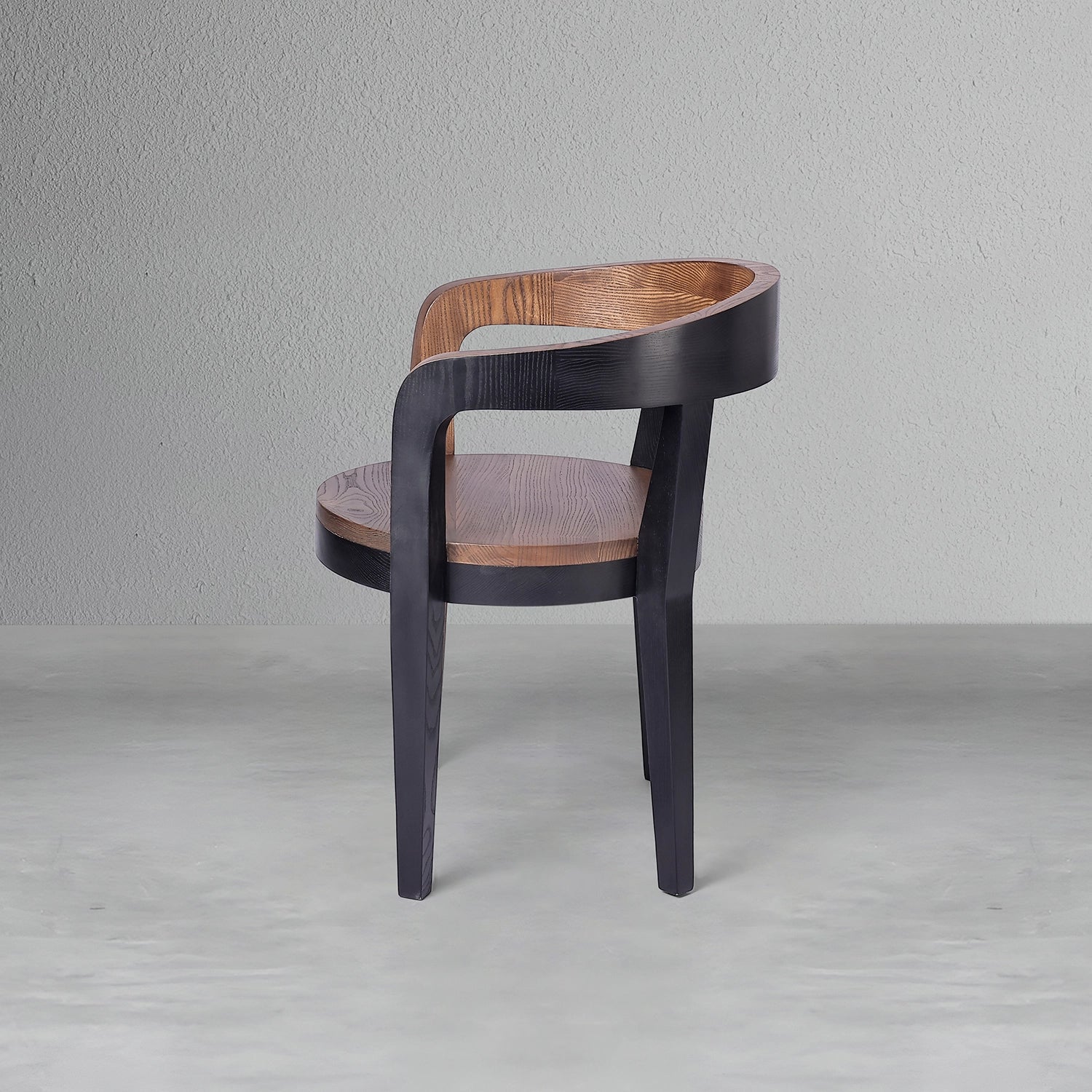 obsidian-chair_5_dw.webp