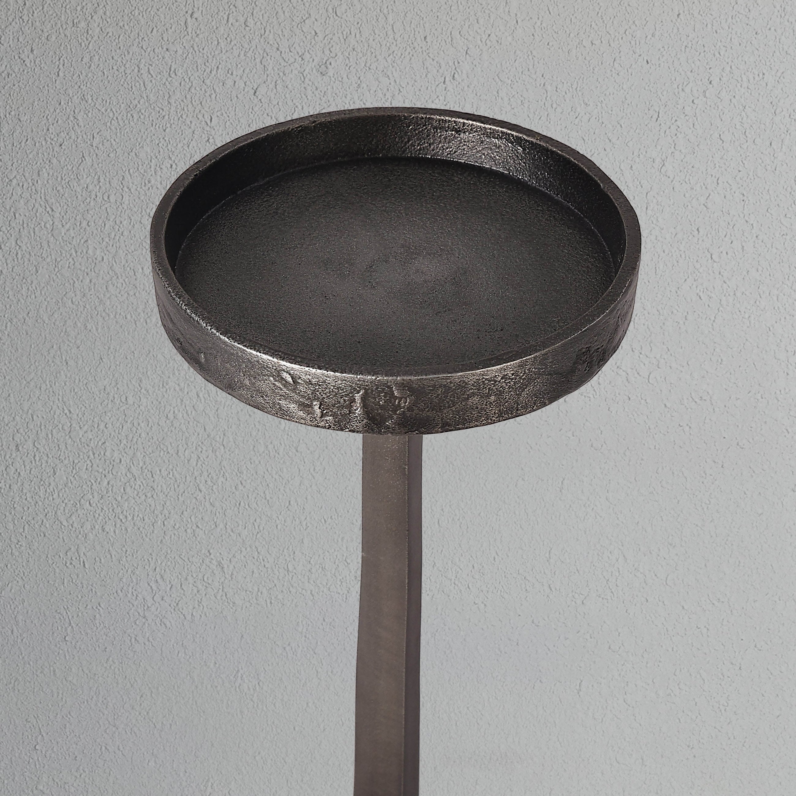 obsidian-spire-candle-holder-large_3_dw.jpg