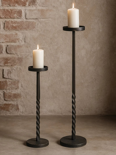 Obsidian Spire Candle Holder Set/2