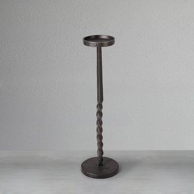 obsidian-spire-candle-holder-set-2_3_dw.webp