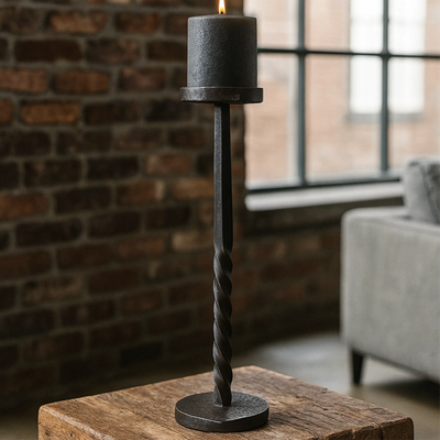obsidian-spire-candle-holder-small_4_dw.webp