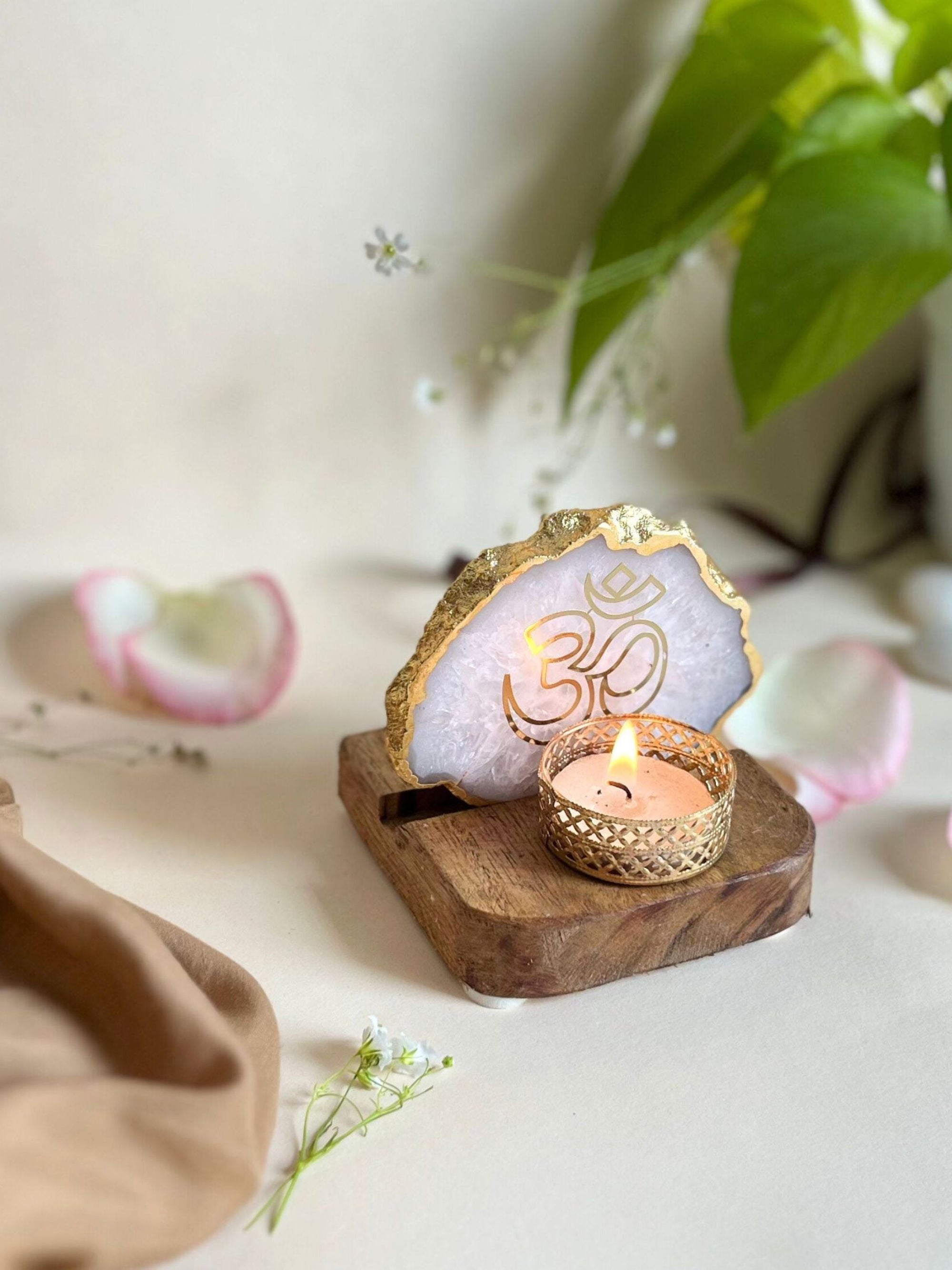 OM Tea Light Holder - Agate with Wood