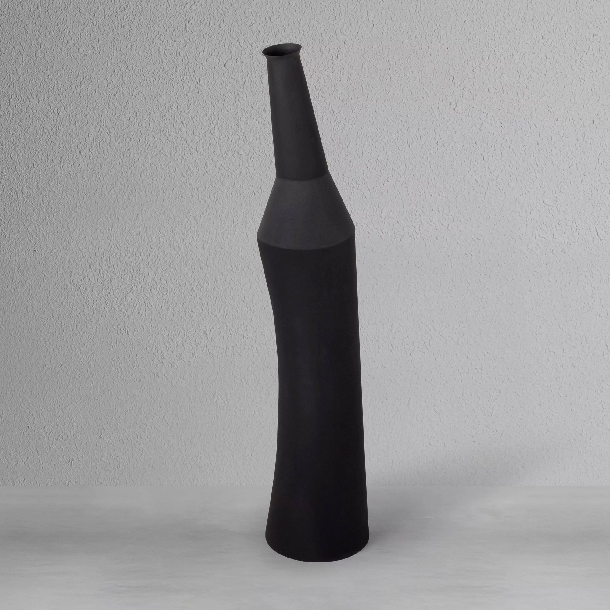onyx-vase-large_2_dw.webp