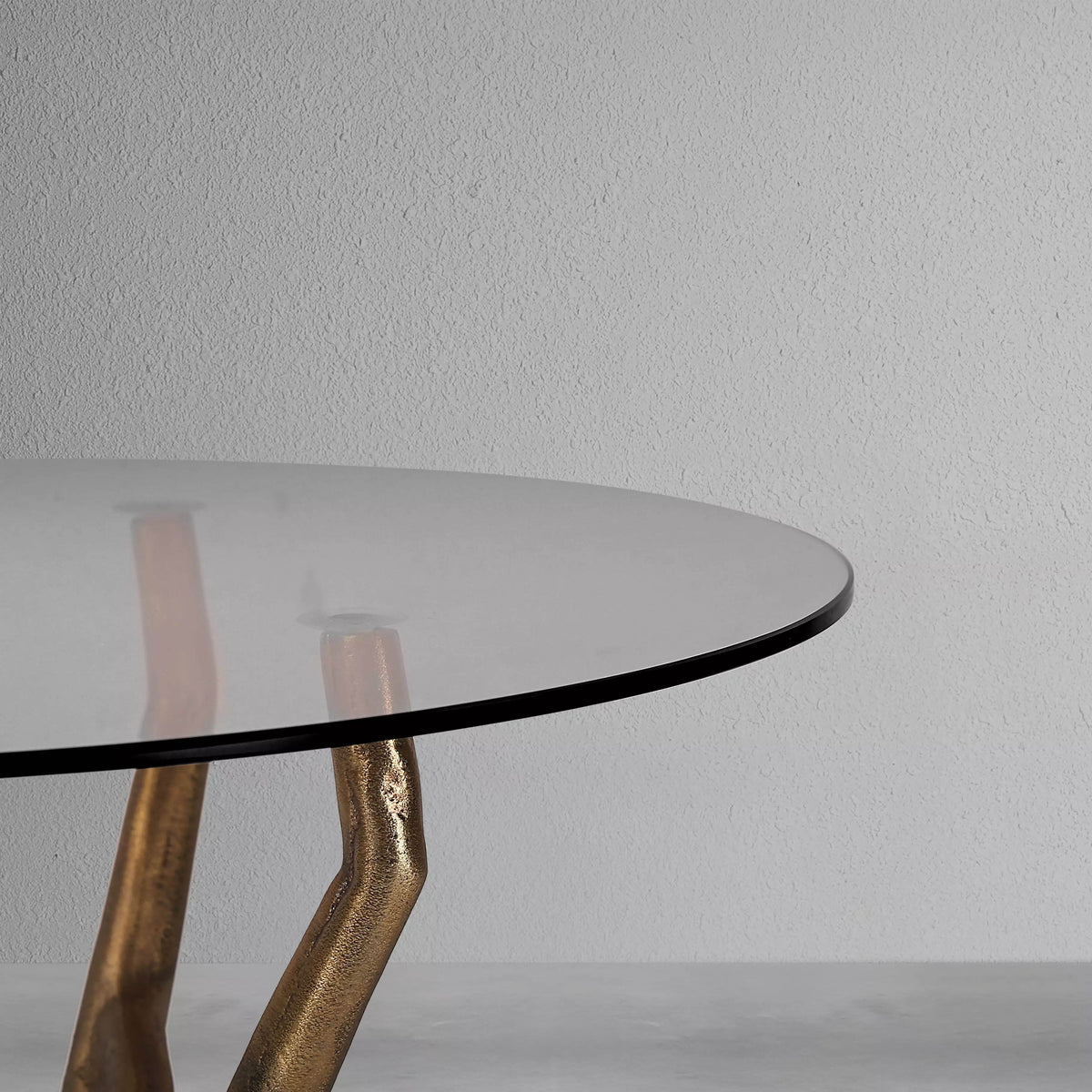 opaline-side-table_4_dw.webp