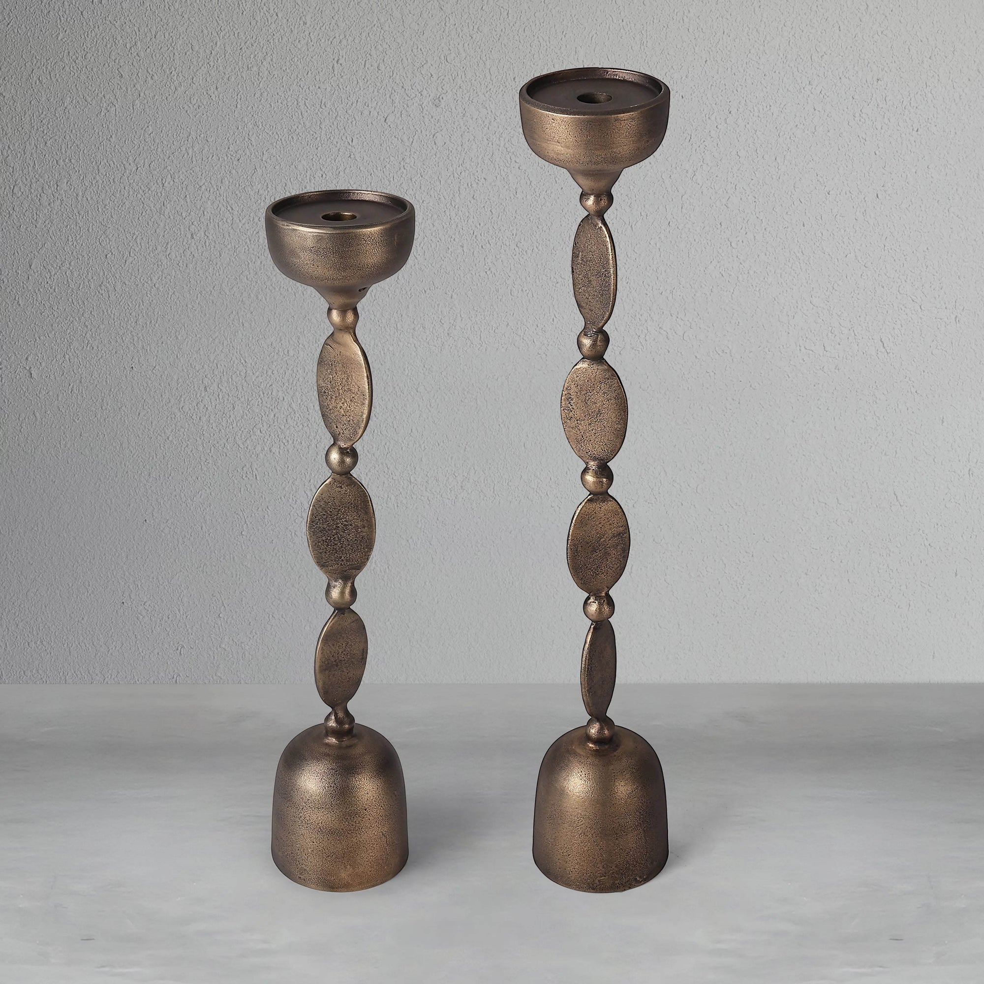 orb-chain-candle-stand-set-2_2_dw.webp