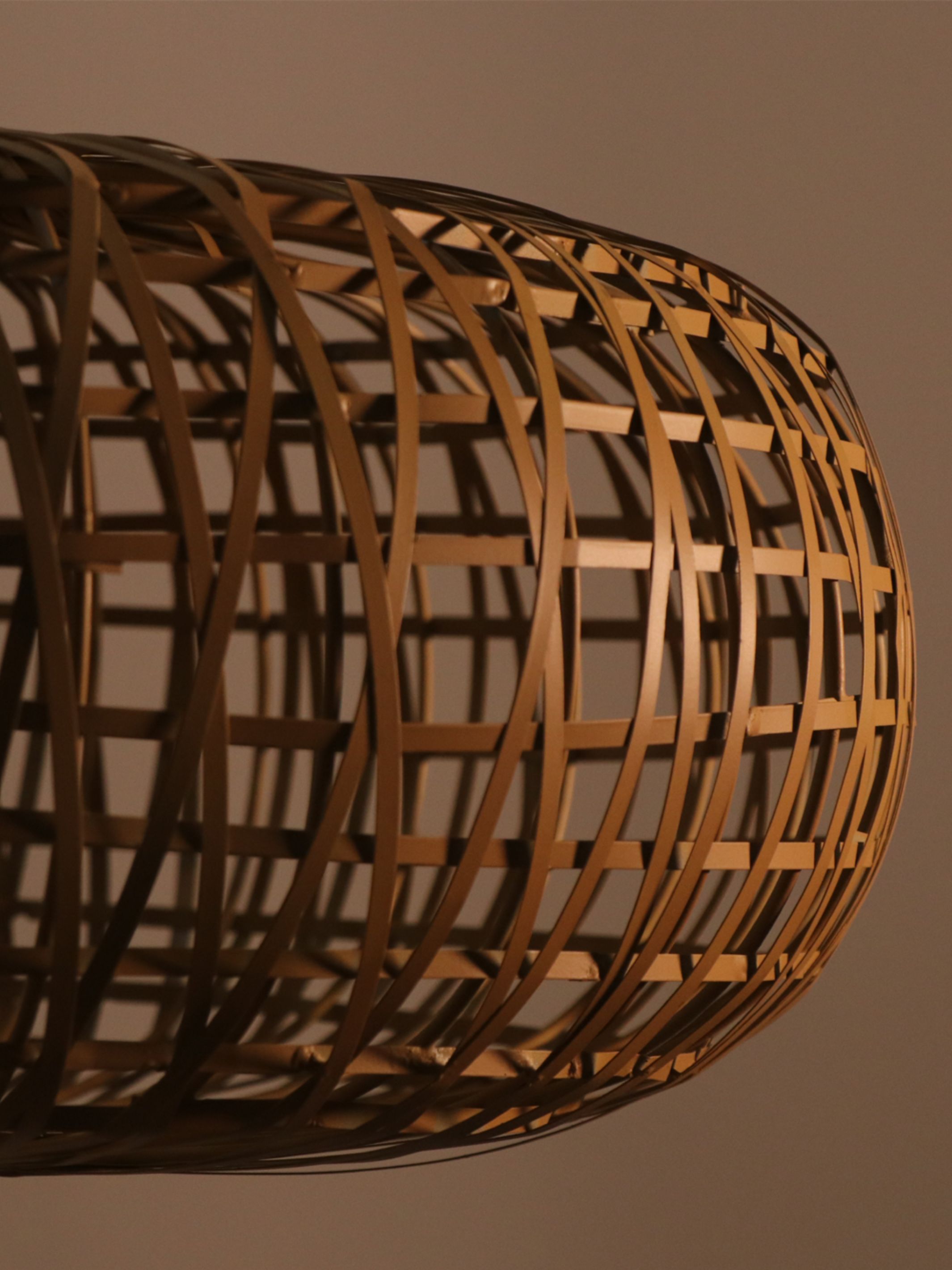 Orion Flat Ball Hanging Lamp