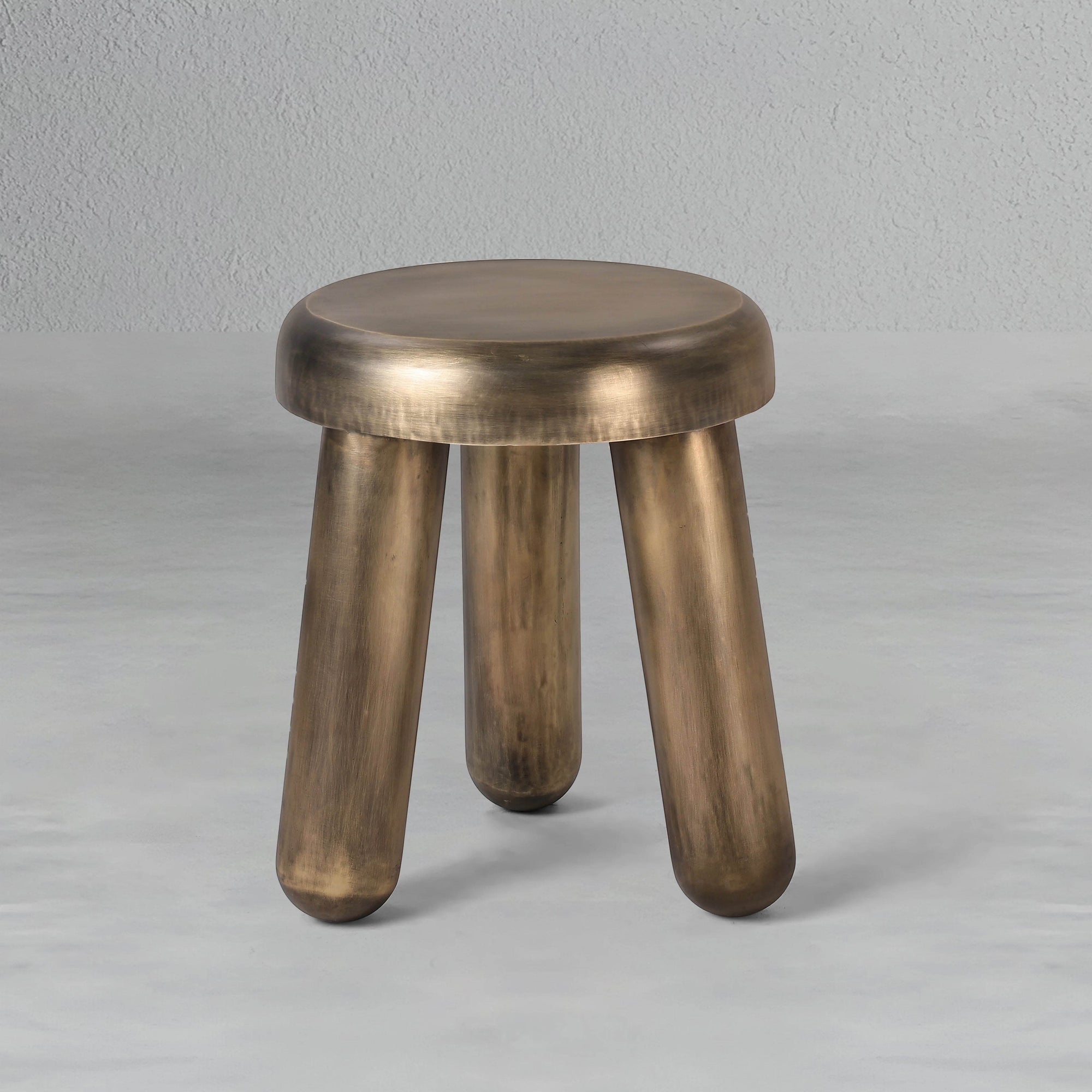 pachy-stool-side-table_2_dw.webp