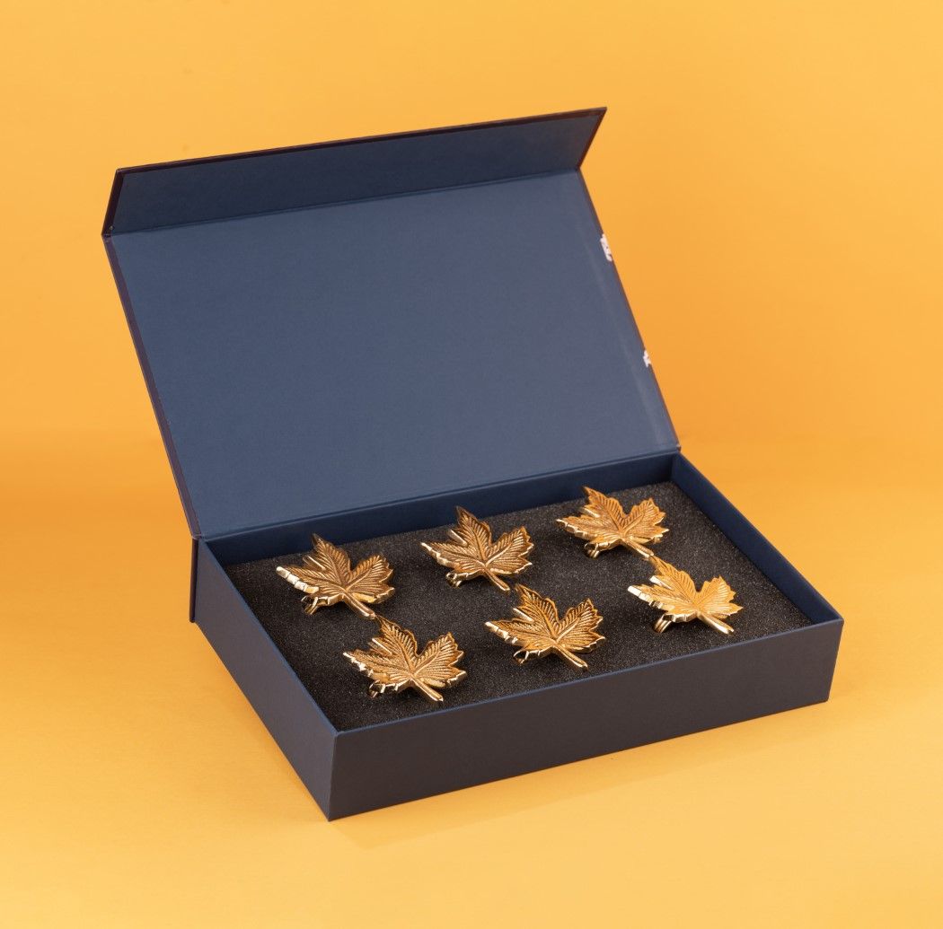 Maple Leaf Napkin Rings Gift Set