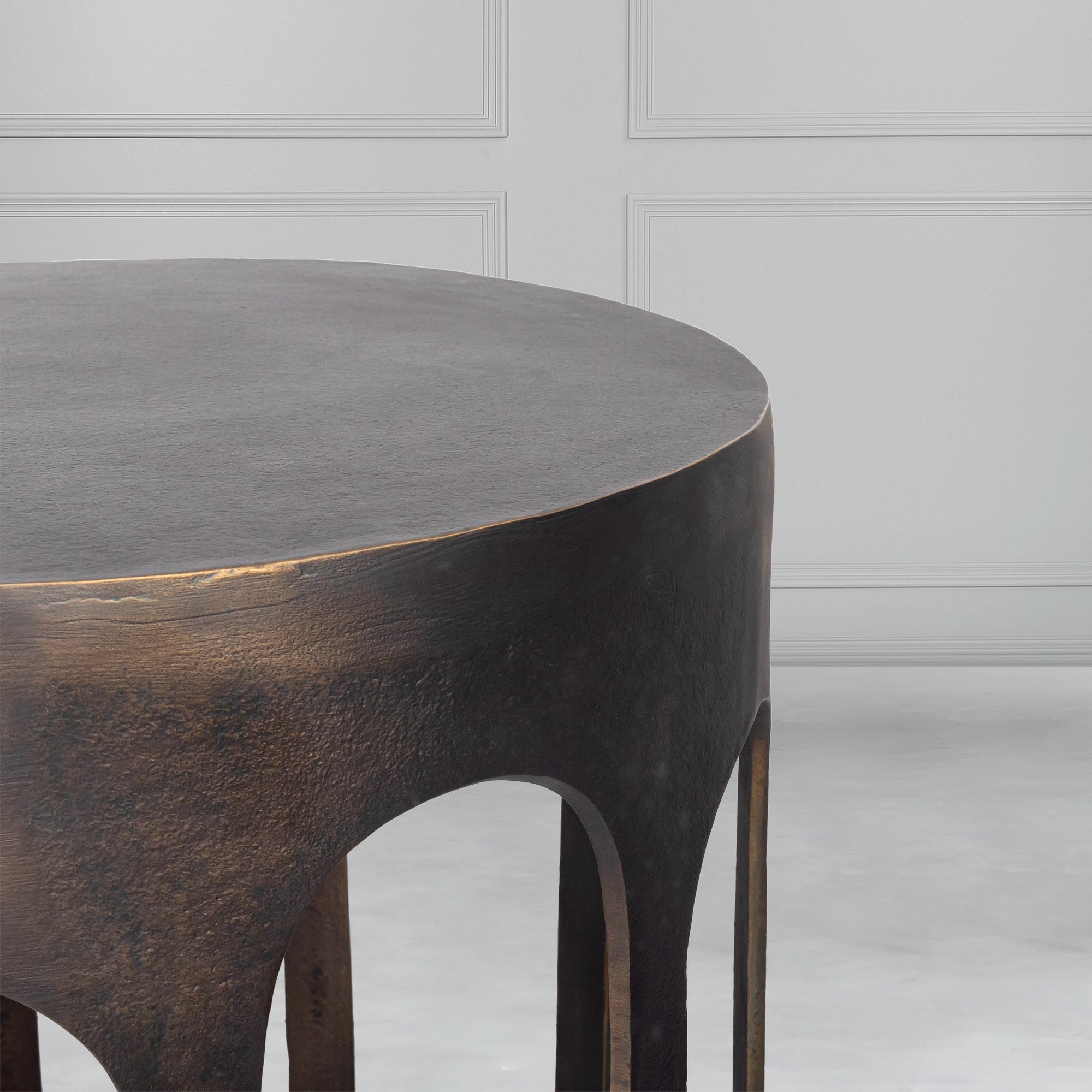 patina-arch-side-table_5_dw.webp