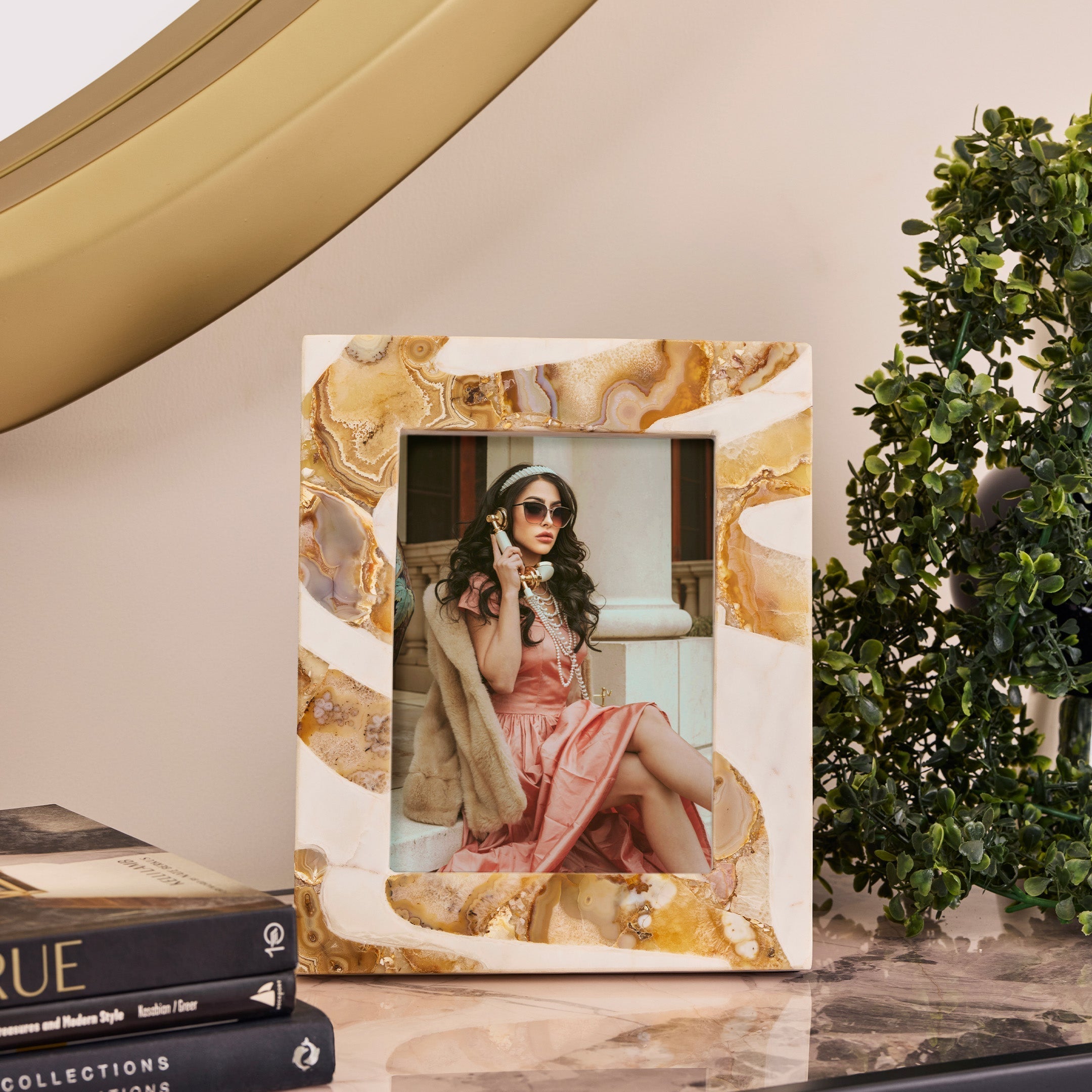 Limited edition - Elaria - Agate Photoframe