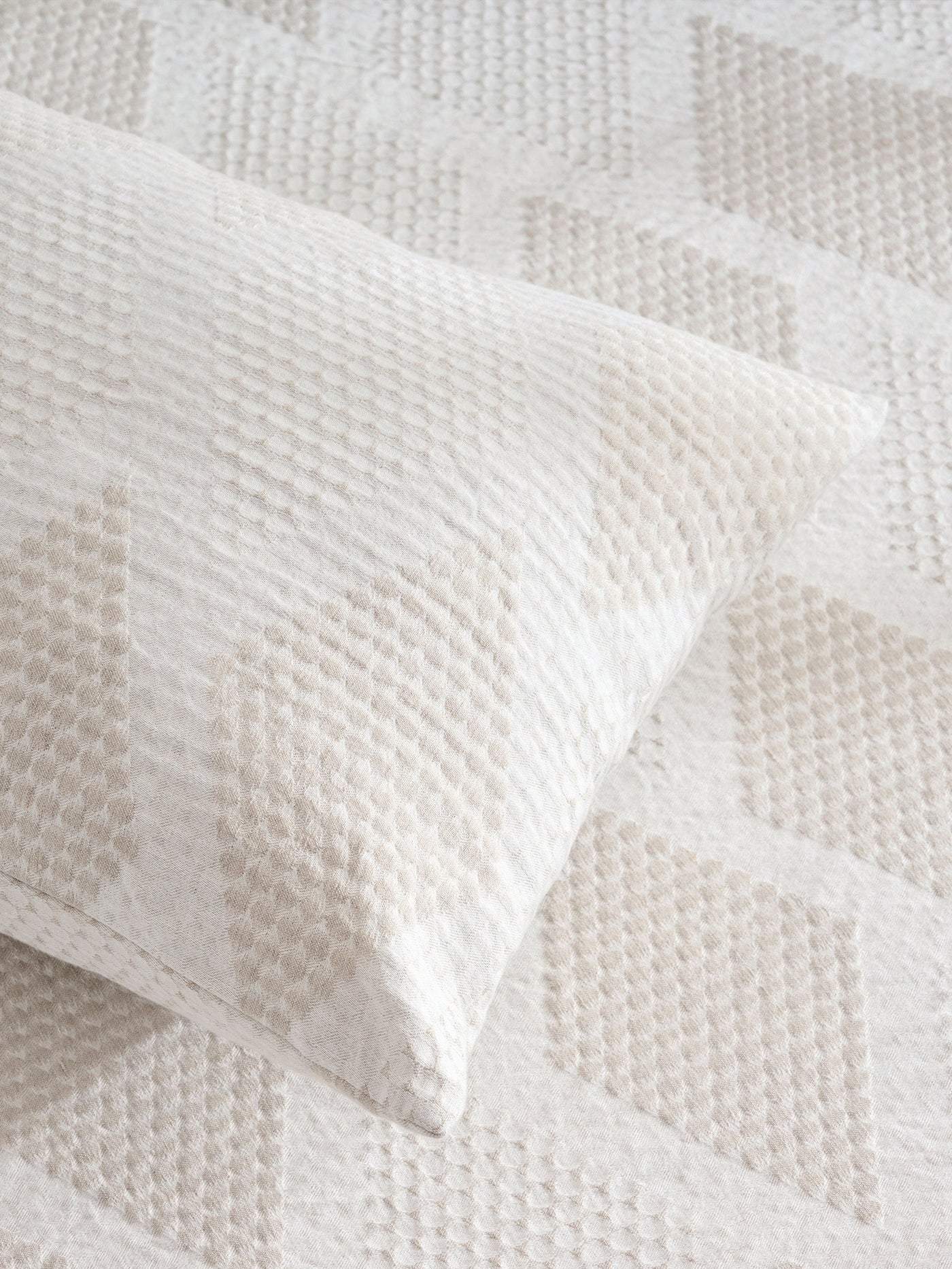 Platinum Pearl Cotton Linen Jacquard Bed Cover