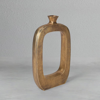 portal-vessel-candle-holder_3_dw.webp