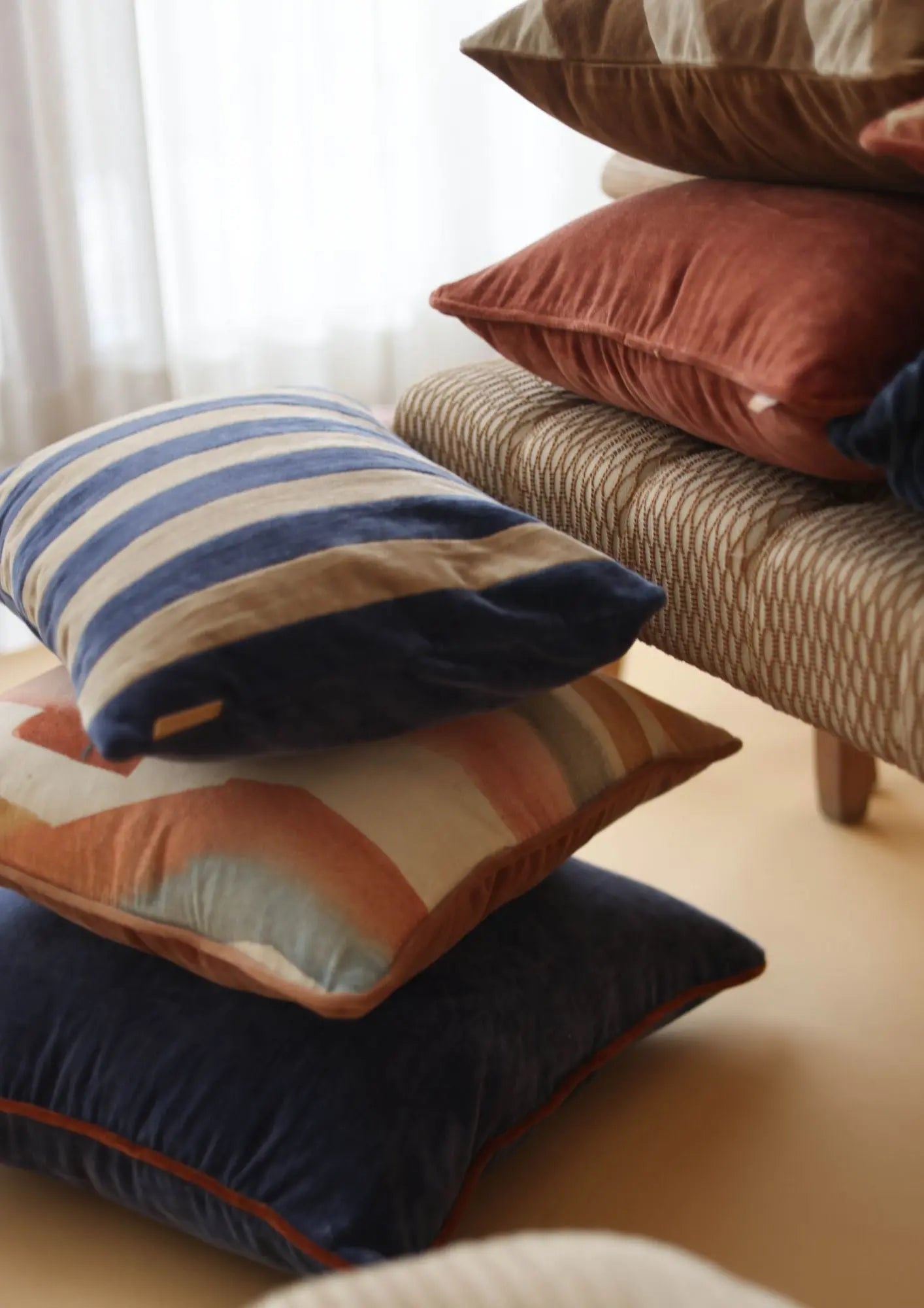 Glow Cobalt Blue Velvet Cushion Cover