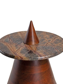 Pyramid table - Bidasar