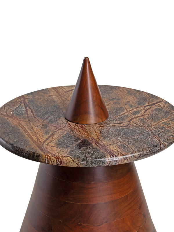 Pyramid table - Bidasar