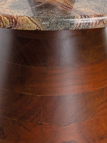 Pyramid table - Bidasar